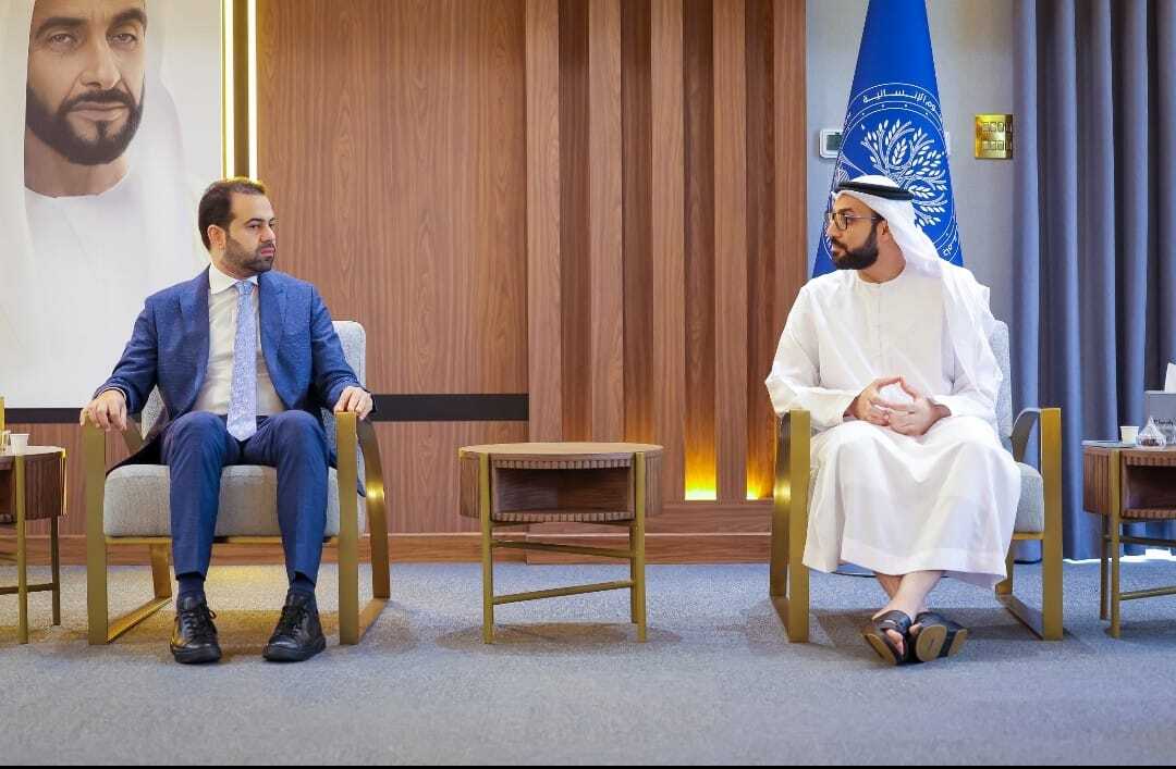جامعة محمد بن زايد للعلوم الإنسانية تبحث تعزيز التعاون مع “حكماء المسلمين”