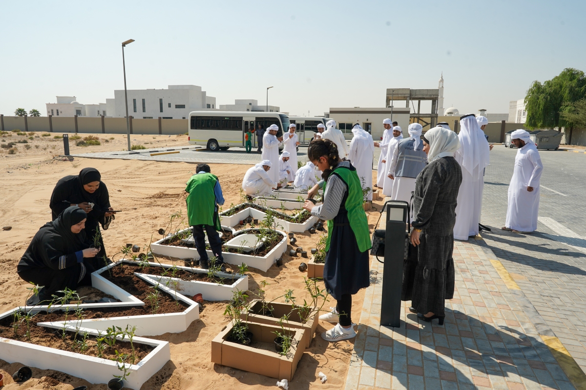 اليوم الدولي للعمل الخيري/ العطاء