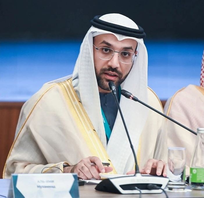 خليفة الظاهري: مبادرات وطنية لتمكين الشباب