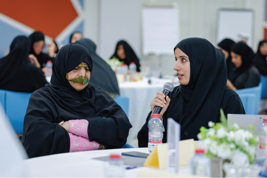 جامعة محمد بن زايد للعلوم الإنسانية تنظم “مجلس الإبداع المجتمعي”