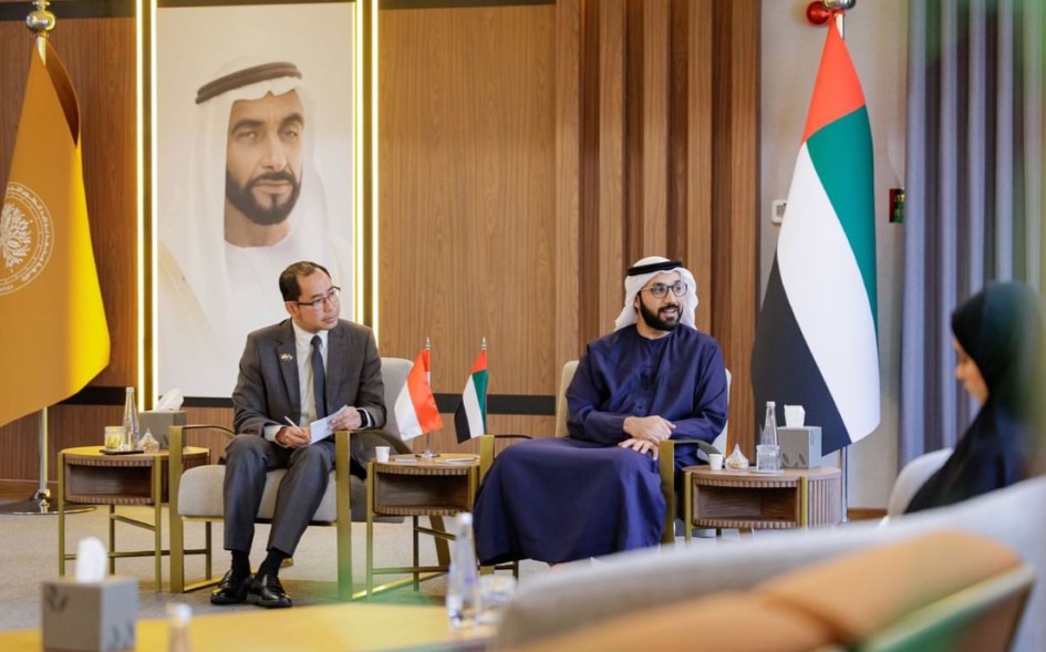 جامعة محمد بن زايد للعلوم الإنسانية تبحث تعزيز التعاون مع المؤسسات التعليمية الإندونيسية